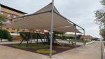 imagen de Finaliza la instalación de toldos en las áreas infantiles de la Plaza de la Música Verde