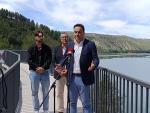 imagen de Iznájar abre 200 m de pasarela junto a la A-333 para unir embalse y casco urbano