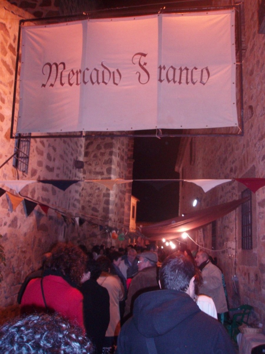 PUESTOS MERCADO FRANCO CANDELARIA 2024