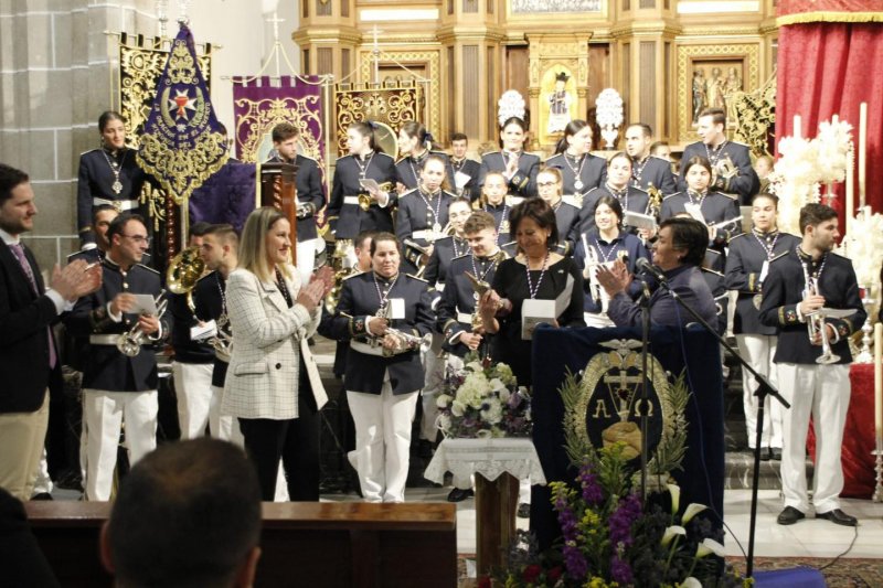 Toñi Moreno emociona en el pregón de Semana Santa en Hinojosa del Duque