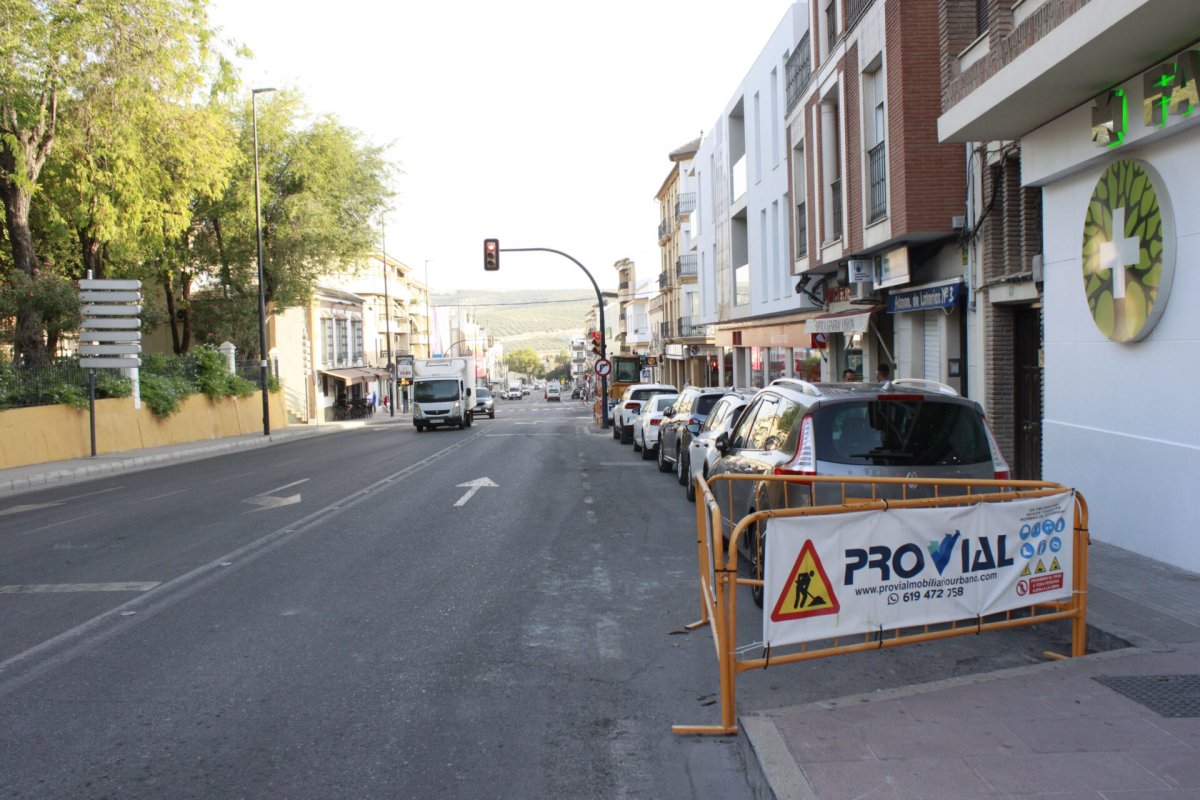 "Ampliación del carril bici en Lucena: Adjudicados 251.000€ a Provial Mobiliario Urbano"