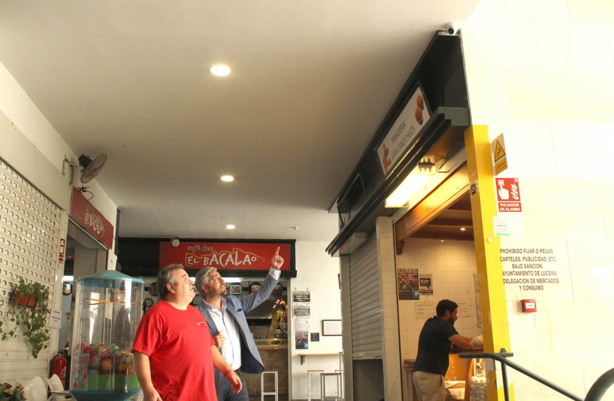 "Ayuntamiento de Lucena mejora la seguridad en el Mercado de Abastos con cámaras de videovigilancia"