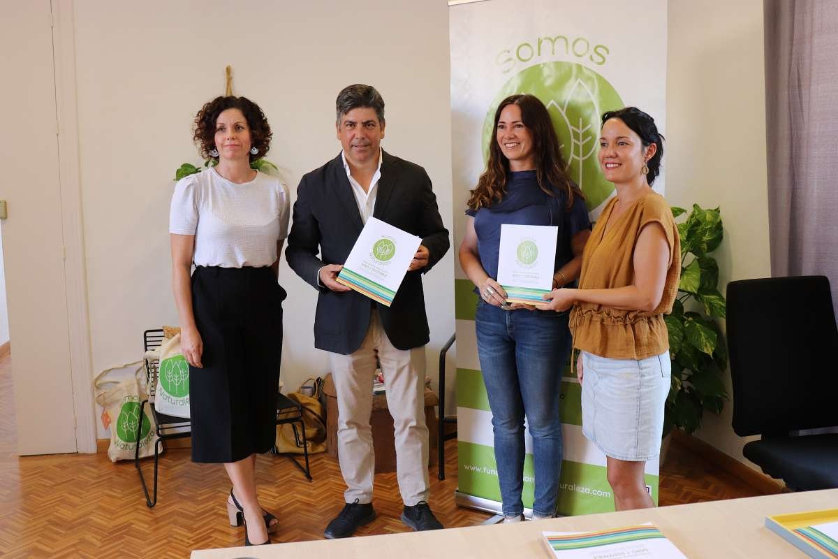 La Fundación Somos Naturaleza presenta su Manual "Cómo Hacer Tu Propio Huerto Sano y Sostenible" en jornada de puertas abiertas.