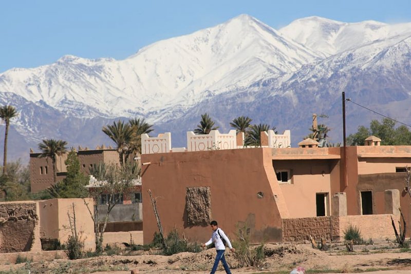 Ayuntamiento de Almodóvar del Río muestra solidaridad y apoyo a Marruecos tras terremoto devastador.