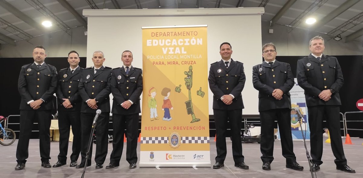 La Policía Local de Montilla recibe reconocimiento por su labor en educación vial.