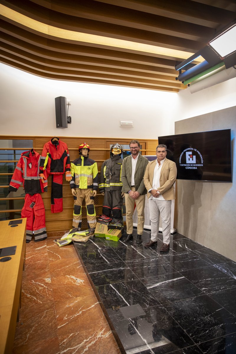 Consorcio Provincial de Prevención de Incendios de Córdoba invierte 470.000 euros en nuevos equipos para mejorar servicio de bomberos.
