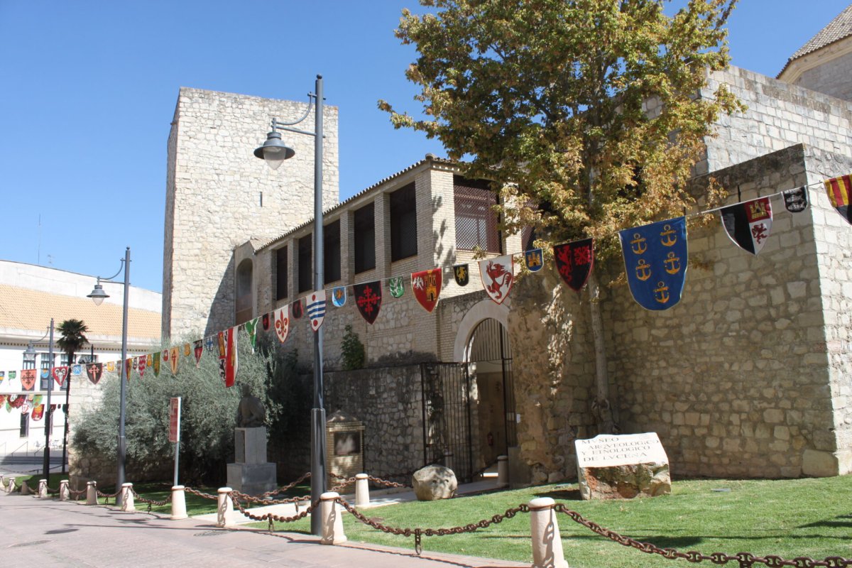 "Lucena se transporta a la Edad Media con un mercado medieval y actividades culturales en el Castillo del Moral"