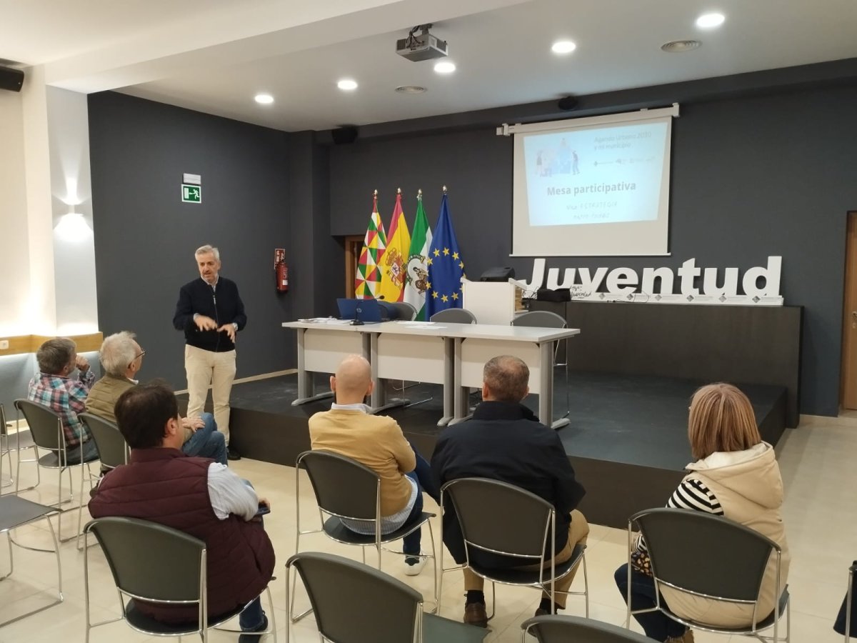 La Casa de la Juventud de Cabra albergó sesión de trabajo para redacción de la Agenda Urbana 2030.