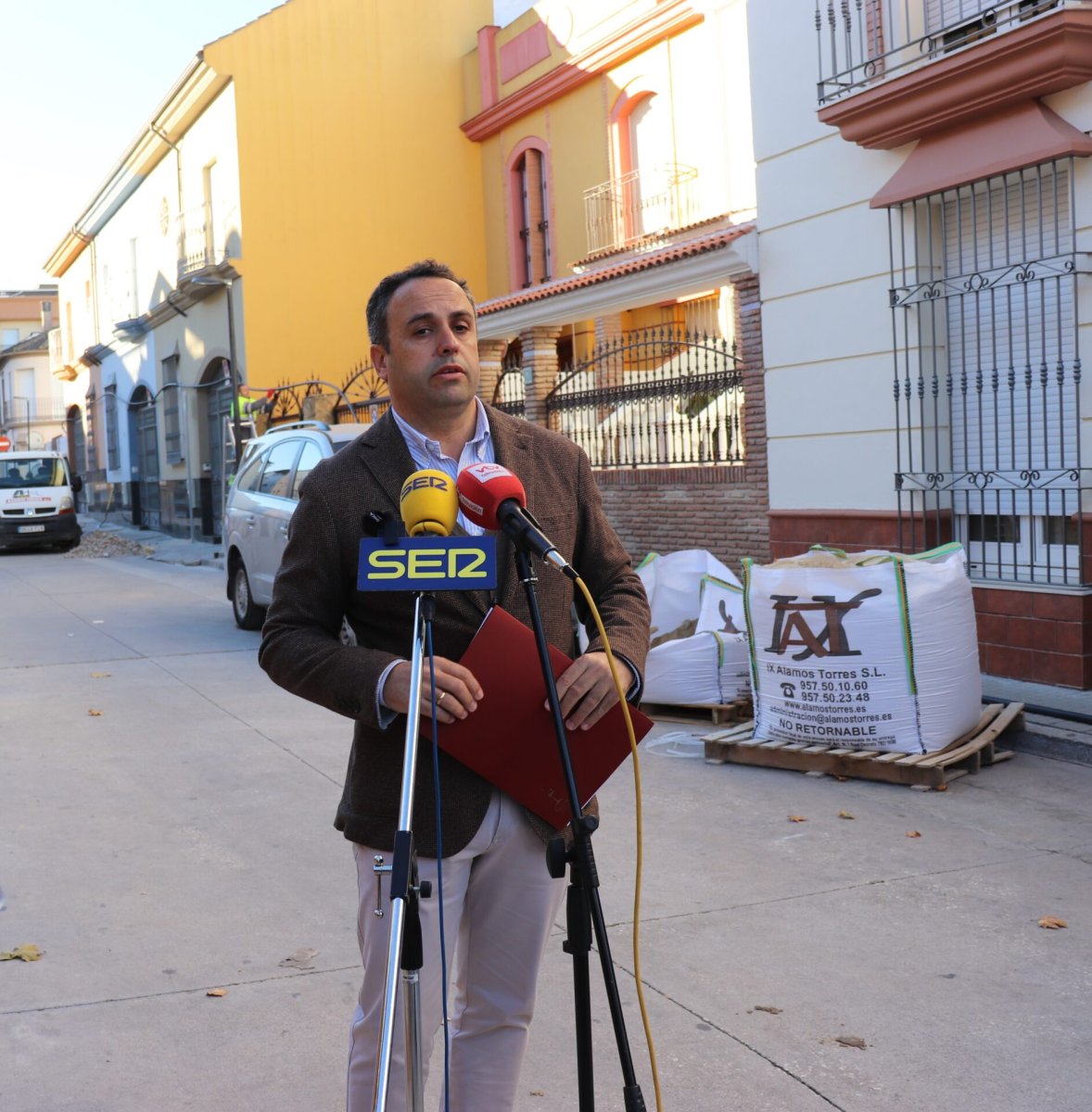 El Ayuntamiento de Lucena destina 212.000 euros a mejorar los saneamientos del barrio de Quiebracarretas