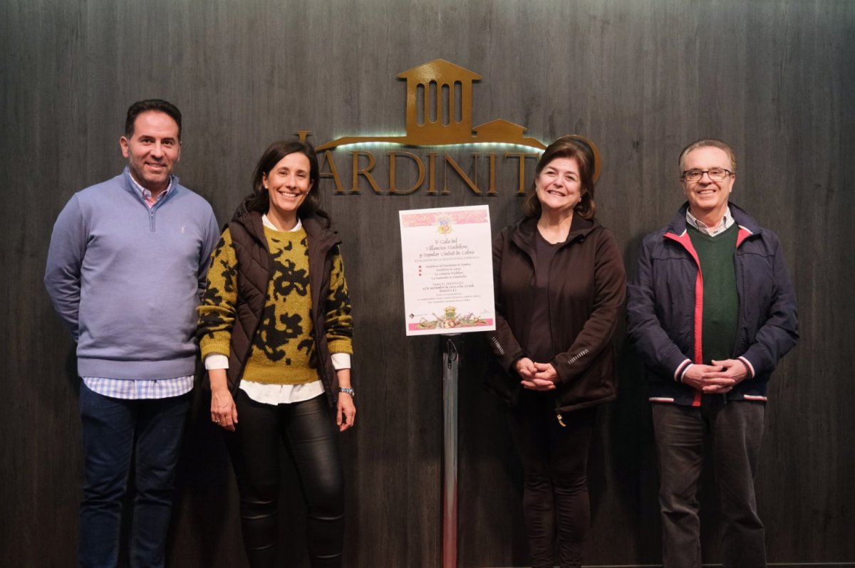 La V Gala del Villancico Mochilero y Popular 'Ciudad de Cabra' busca recaudar fondos para la Cabalgata de Reyes.