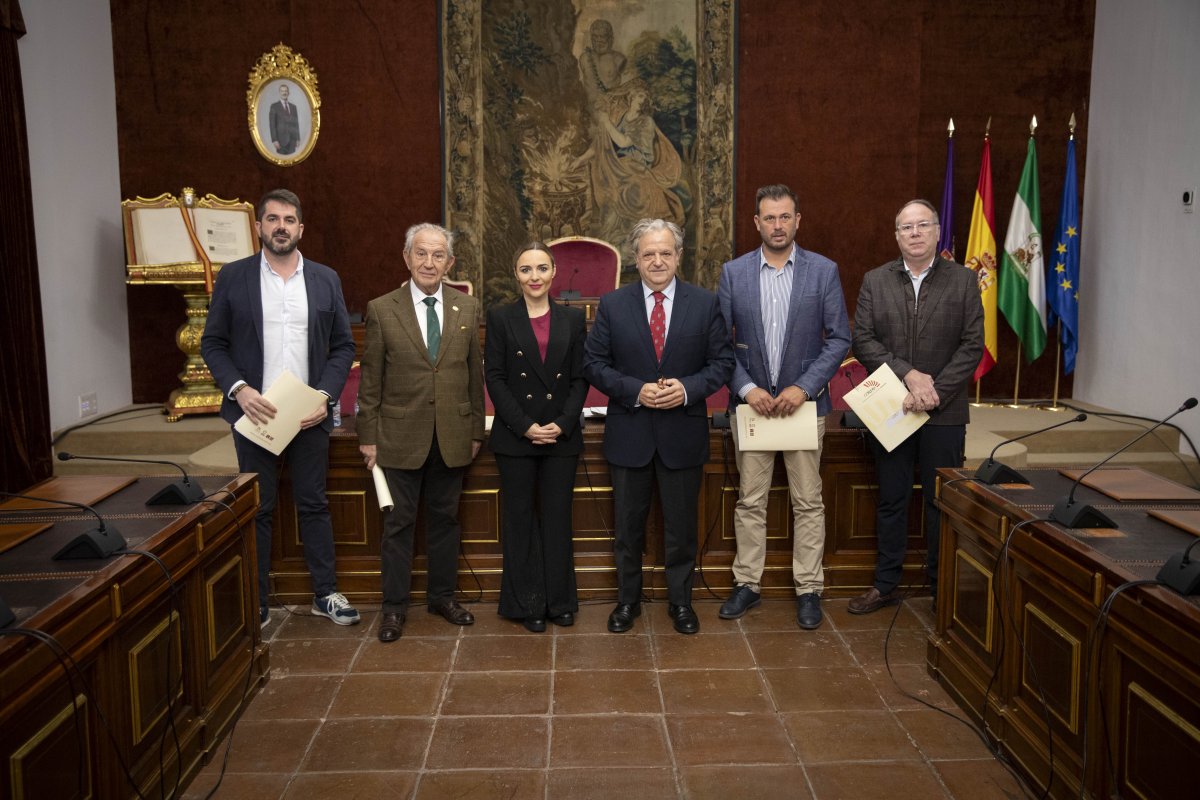 Diputación de Córdoba firma convenios para impulsar proyectos turísticos en municipios.