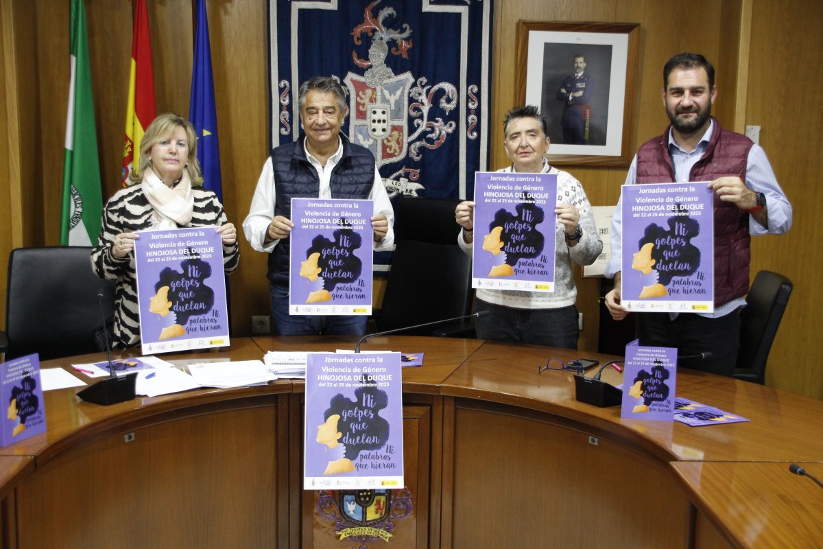 Presentan Jornadas contra Violencia de Género en Hinojosa del Duque bajo el lema 'Ni golpes que duelan ni palabras que hieran'