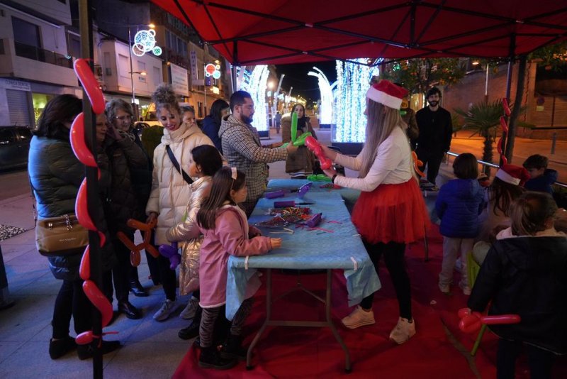 Mercado Navideño en Pozoblanco: ¡Participa y haz de tu Navidad algo especial!