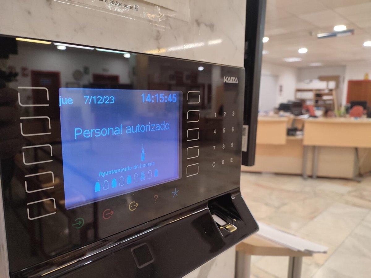 El Ayuntamiento de Lucena moderniza y mejora sus infraestructuras informáticas y de telecomunicaciones.