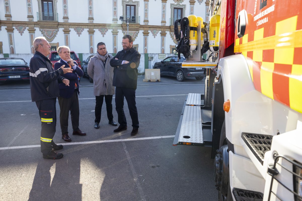 Presentación de nuevos vehículos para la renovación de la flota del Consorcio Provincial de Prevención y Extinción de Incendios de Córdoba.