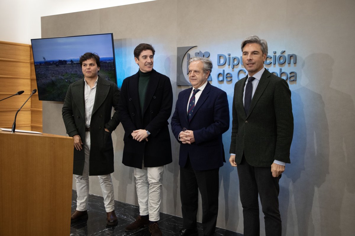 "Firma de convenio entre Diputación de Córdoba y Silbon para crear el 'Bosque Silbon' y compensar emisiones"