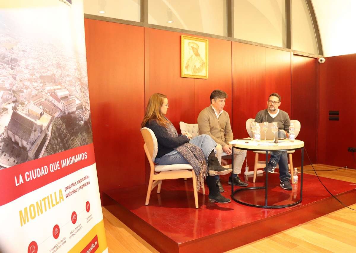 "Primer Foro de Colaboración en Gestión de Datos impulsa la transparencia y participación ciudadana en Montilla"