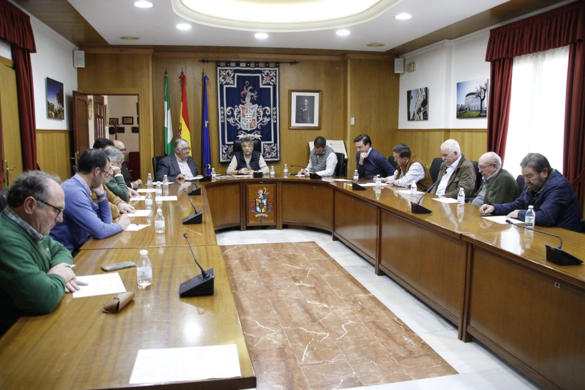 Se fija el precio del cerdo ibérico en Los Pedroches durante reunión de la Lonja del Porcino en Hinojosa del Duque