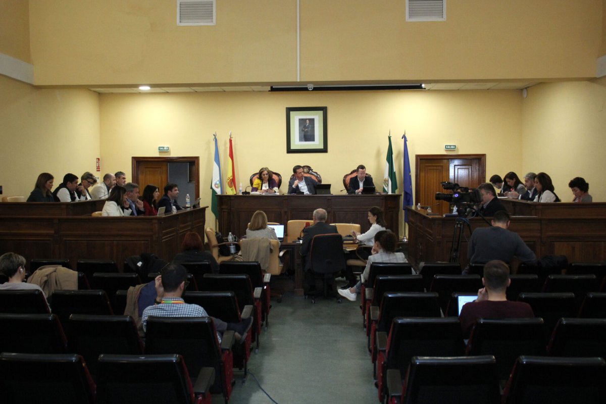 Ayuntamiento de Lucena aprueba uso gratuito de instalaciones deportivas sin monitor