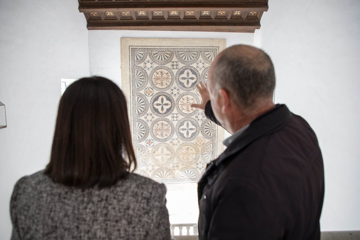 Restauración urgente del mosaico romano en Palacio de la Merced.