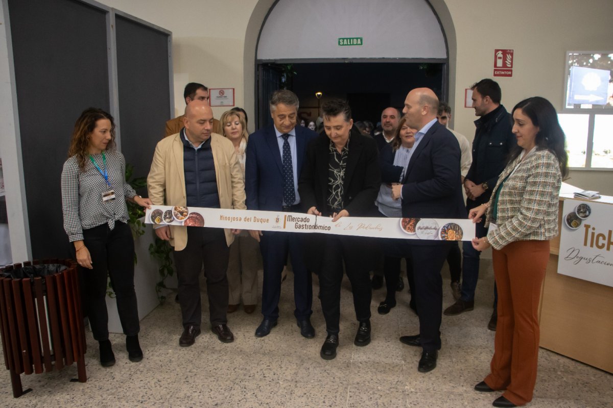 Inaugurada el I Mercado Gastronómico de Los Pedroches