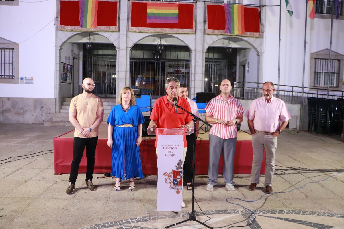 HINOJOSA ES DE COLORES