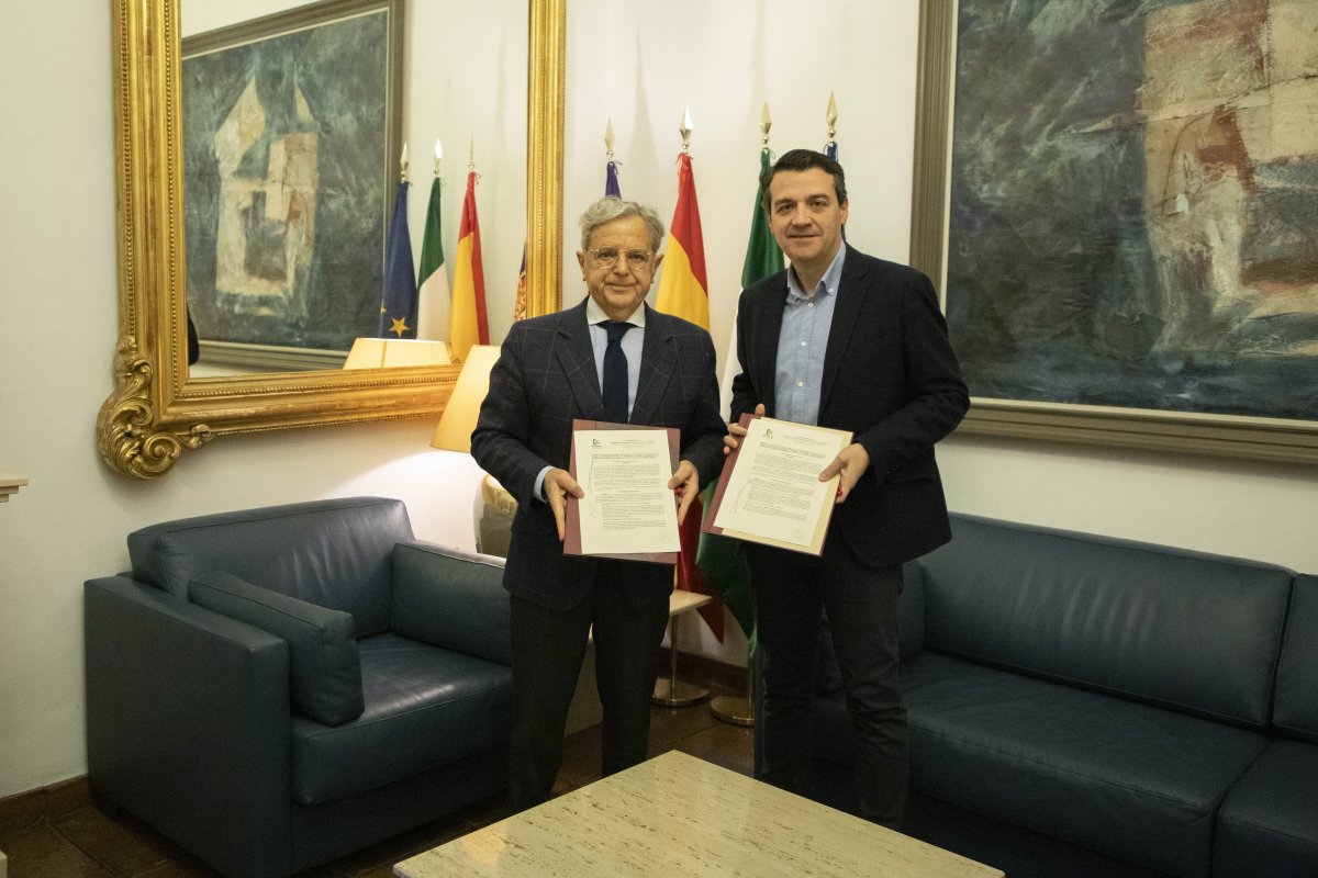 Diputación y Ayuntamiento amplían seguridad jurídica y usos de la Huerta de las Caballerizas Reales