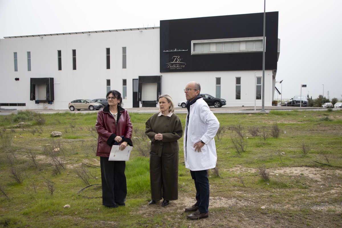 Tatiana Pozo supervisa ayudas a la eficiencia energética en municipios