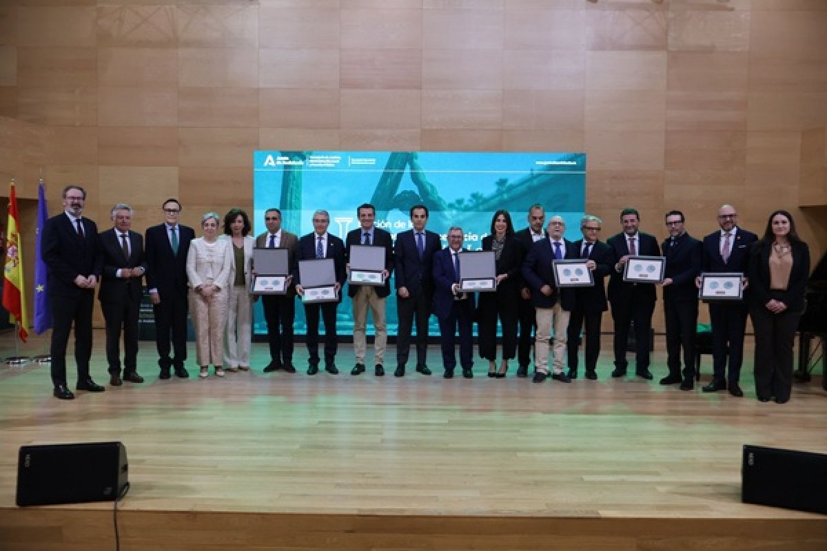 Fundación Aurora Camacho, premiada por su gestión de servicios sociales que atienden 300 vecinos