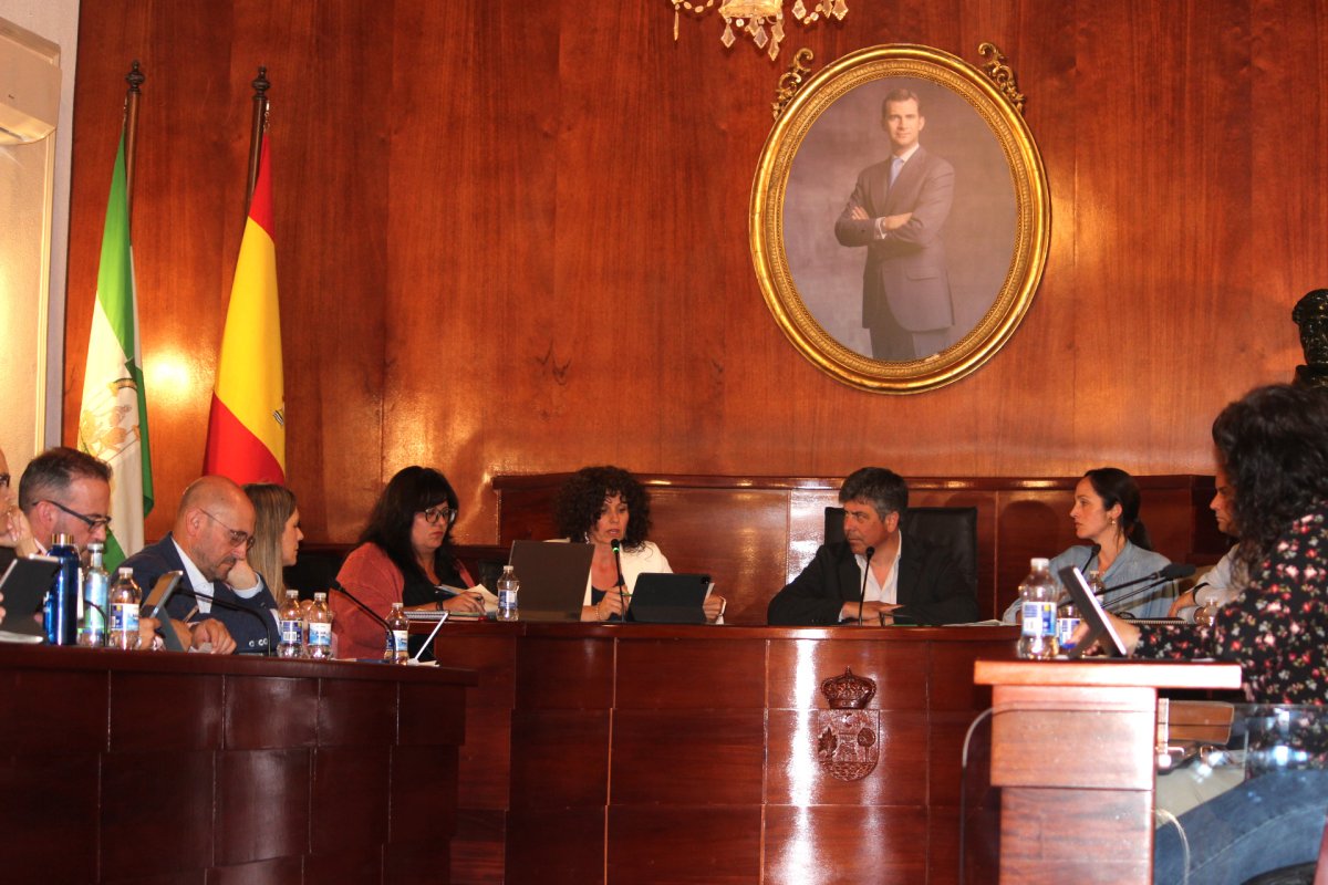 Pleno exige por unanimidad a la Junta gimnasios cubiertos para CEIP San José y San Francisco Solano