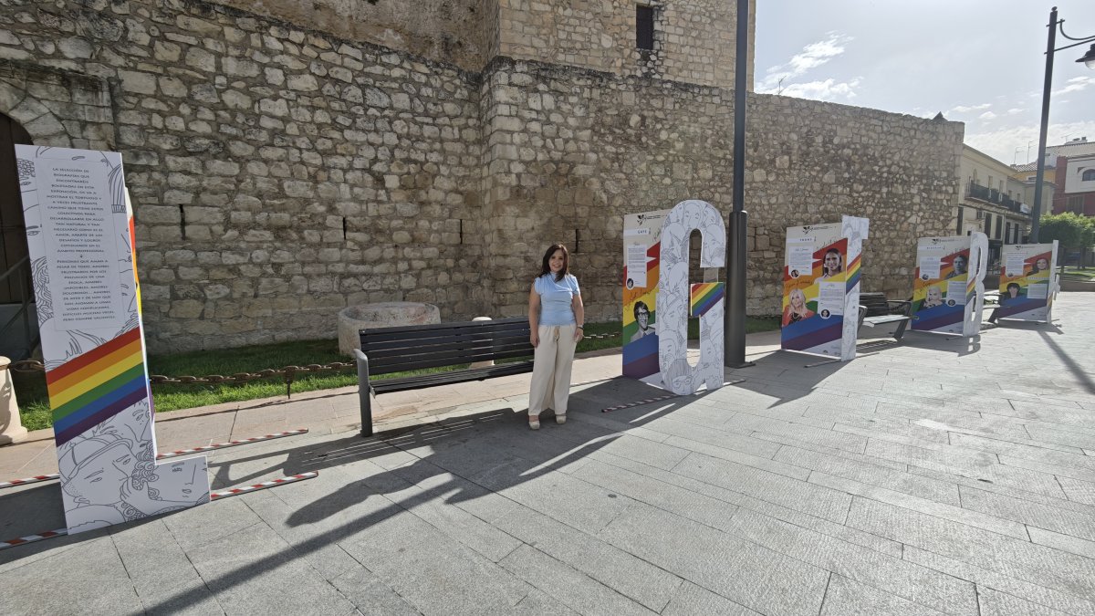 Lucena conmemora el Orgullo LGTBIQ+ con iluminación municipal, actos y adhesión institucional