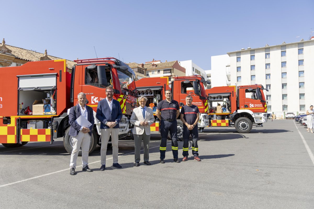 Córdoba refuerza extinción ante verano: 17 bomberos, 3 nodrizas y 6,3 M€