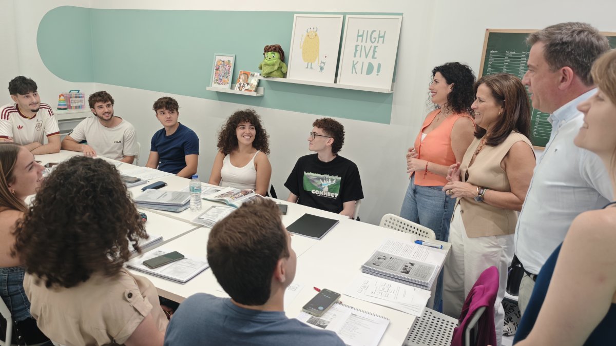 Lucena invierte 15.000€ en curso intensivo de inglés; cerca de 45 alumnos seleccionados