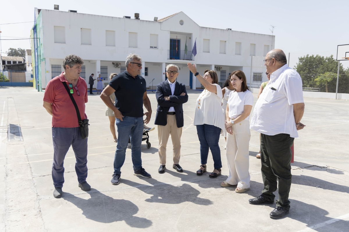La Diputación invierte 223.295 € en un patio infantil seguro en el CEIP Genil de Santaella