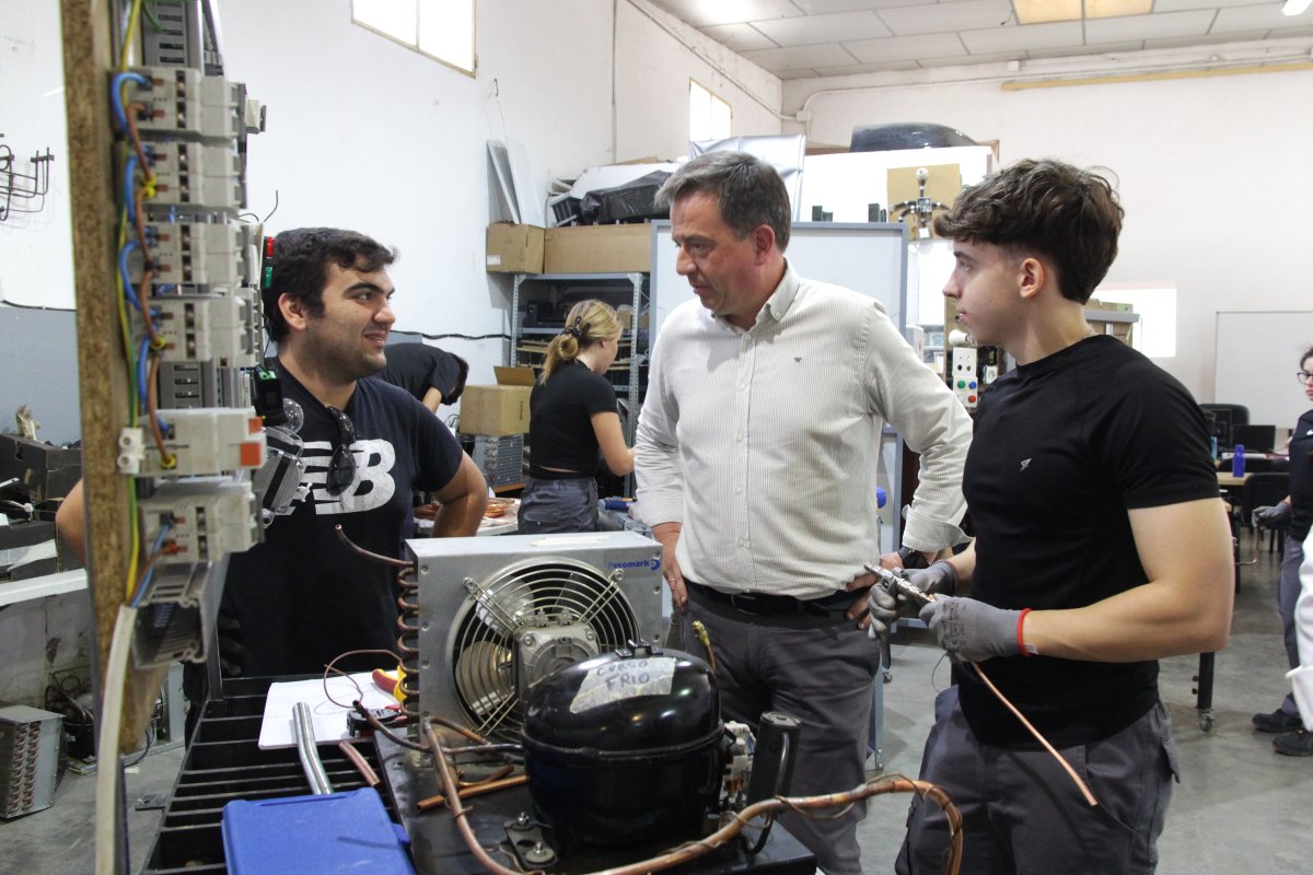Concluye primer curso de Técnico en Refrigeración y Climatización: 17 jóvenes y 188 horas