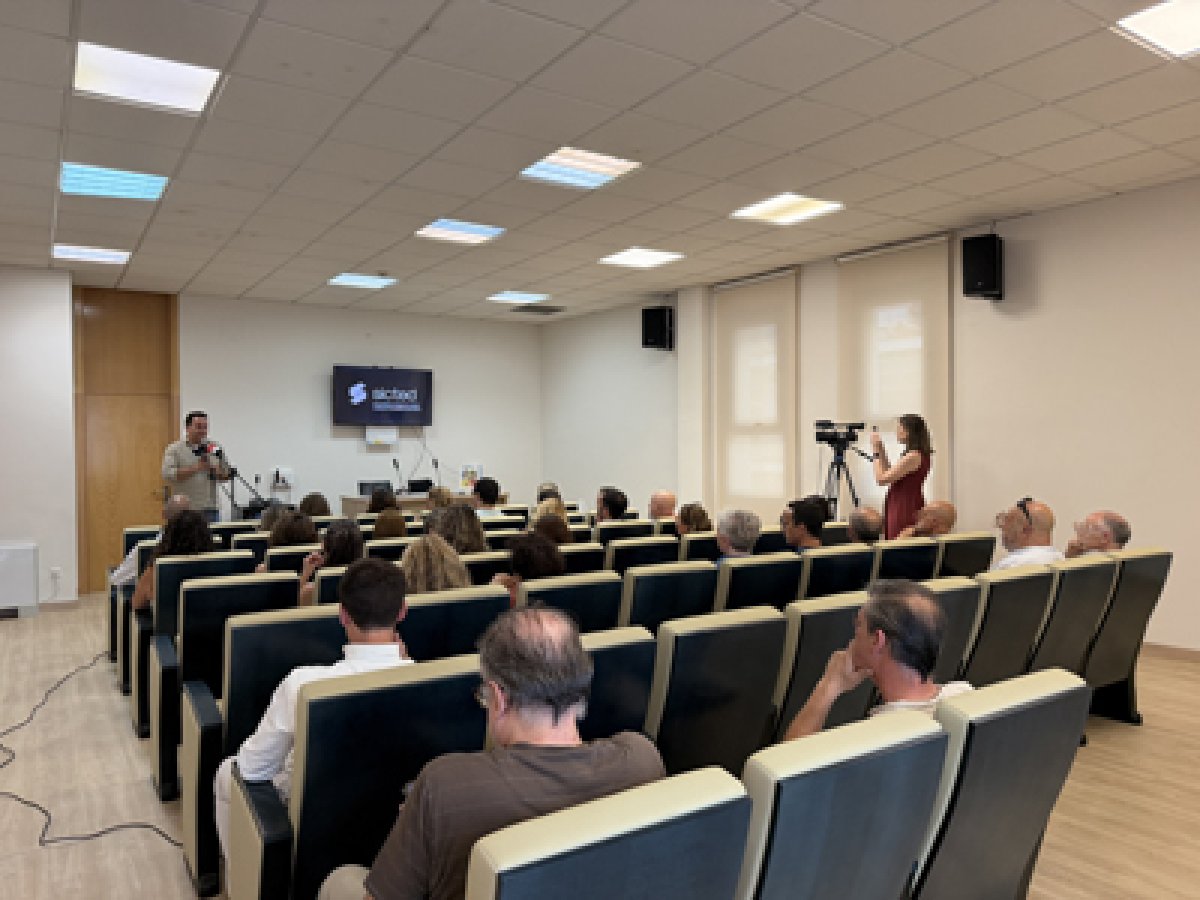 Priego estrena en el Palenque un centro de congresos financiado con fondos Next Generation