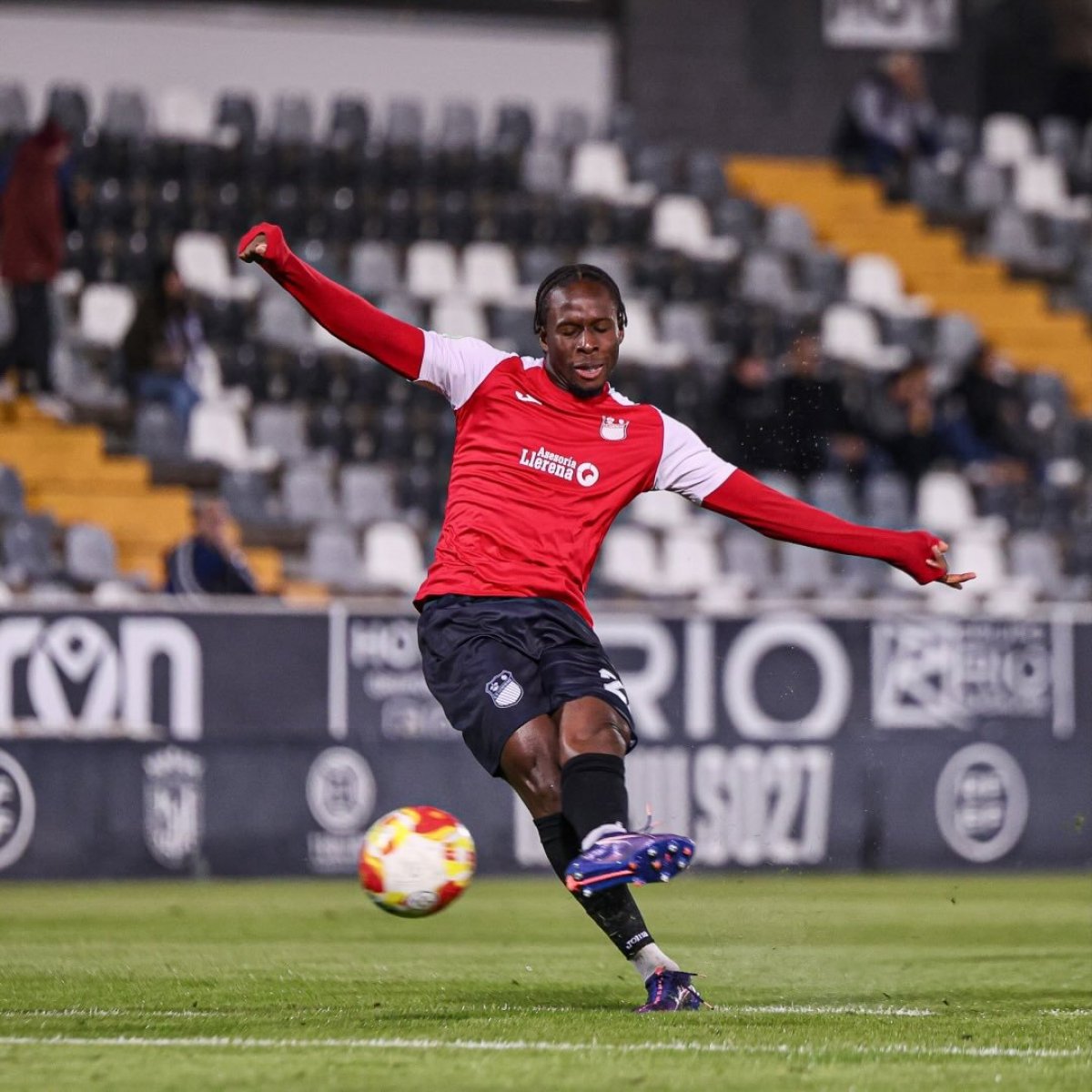 El CD Pozoblanco ficha a Osuman Mballow para reforzar su defensa