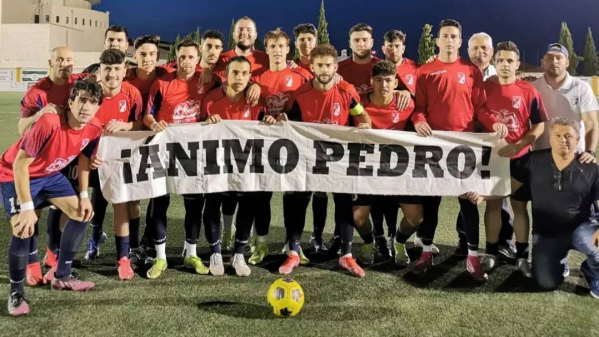 El Club Deportivo Hinojosa homenajea a Pedro 'El Mulo'