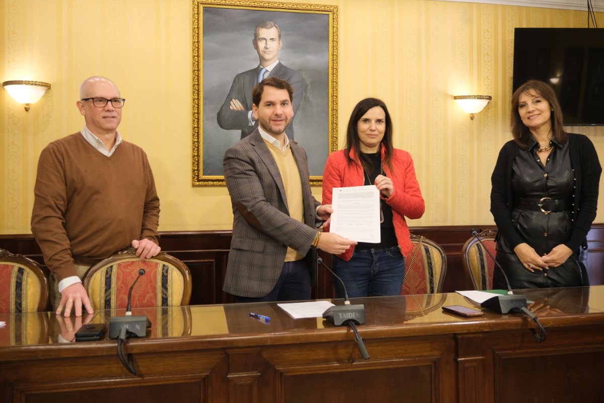 El Ayuntamiento destinará más de 3,2 millones de euros para impulsar el empleo en Cabra en 2024