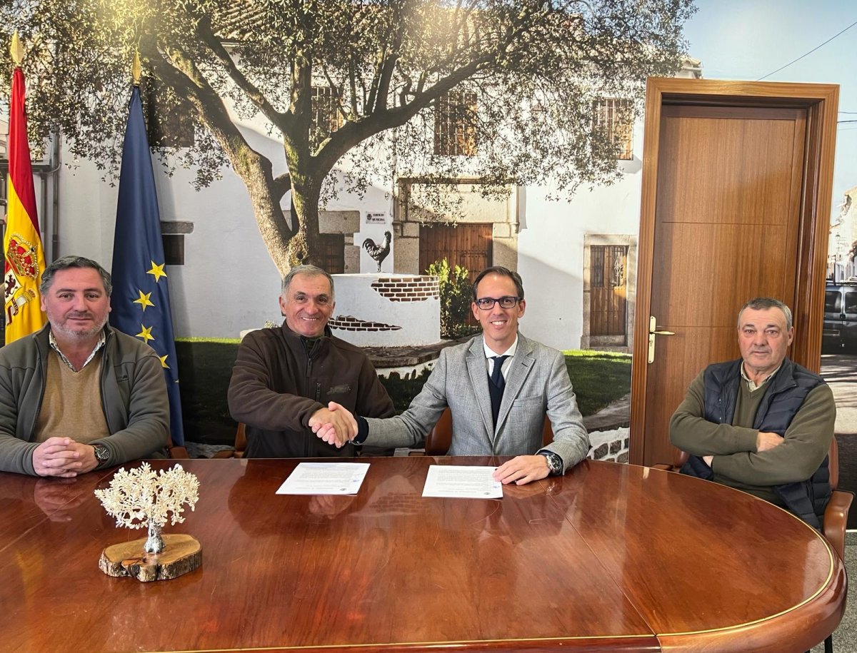 Acuerdo de cesión temporal de terrenos a club de cazadores en Pozoblanco