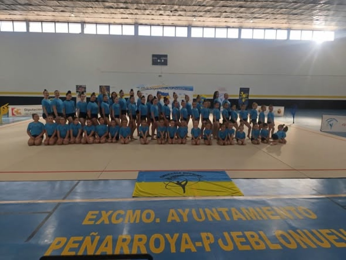 Fin de curso de la Escuela Municipal de Gimnasia Rítmica: 28 montajes, esfuerzo y compañerismo