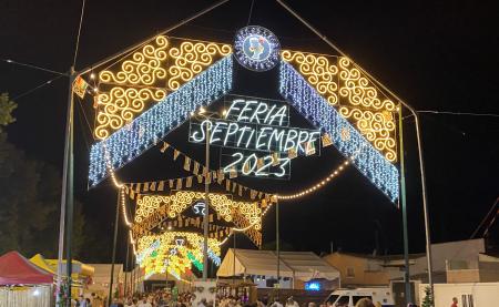 imagen de Ayuntamiento abre subasta para barras de Caseta Municipal y Caseta Joven (Feria 3-8 sept)