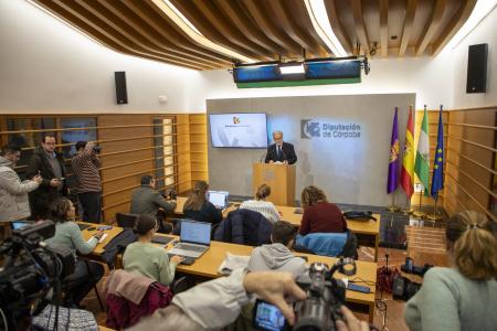 imagen de La Diputación pide la Medalla de Andalucía para Adamuz por su solidaridad tras el accidente