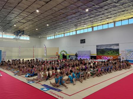 imagen de Ayuntamiento felicita al Club 30 Grados tras torneo con cerca de 500 gimnastas