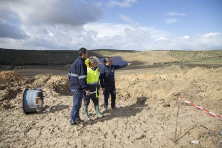 imagen de Conducción dañada en La Rambla queda al 90% tras 18 horas de reparación