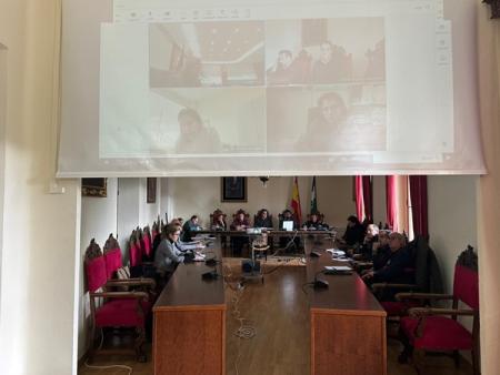 imagen de Priego prohíbe aparcar en zonas de riesgo y cierra servicios por alerta meteorológica