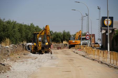 imagen de Cabello presenta la Circunvalación Este: más de 1,5 M€ y el primer carril bici de Pozoblanco (2,5 m)