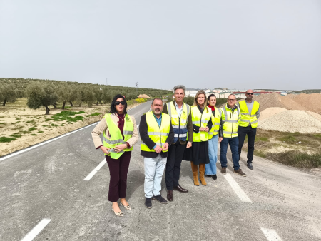 imagen de 375.000 € para ensanchar y renovar 4 km de la CO-4200 entre Bujalance y Valenzuela