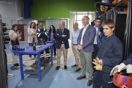 imagen de Nuevo taller de FP Dual en Dos Torres une formación y empresa para reindustrializar