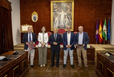 imagen de Diputación vende parcelas en Las Salinas a Proquisur e Indusmetal y impulsa la industria